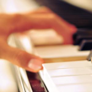 欧美婬乱厨房另类视频
