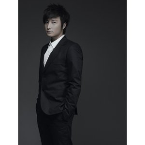 欧美婬乱厨房另类视频
