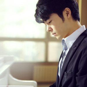 欧美婬乱厨房另类视频
